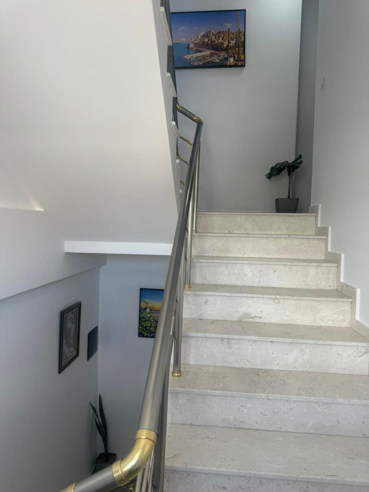 Vila Brilant Vlorë Buitenkant foto