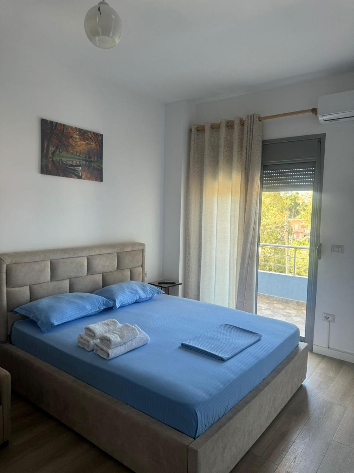 Vila Brilant Vlorë Buitenkant foto