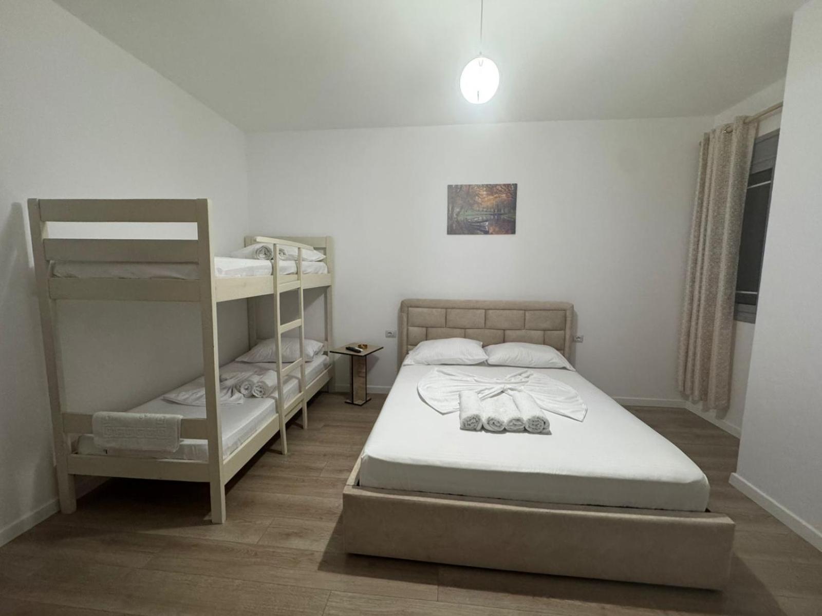 Vila Brilant Vlorë Buitenkant foto