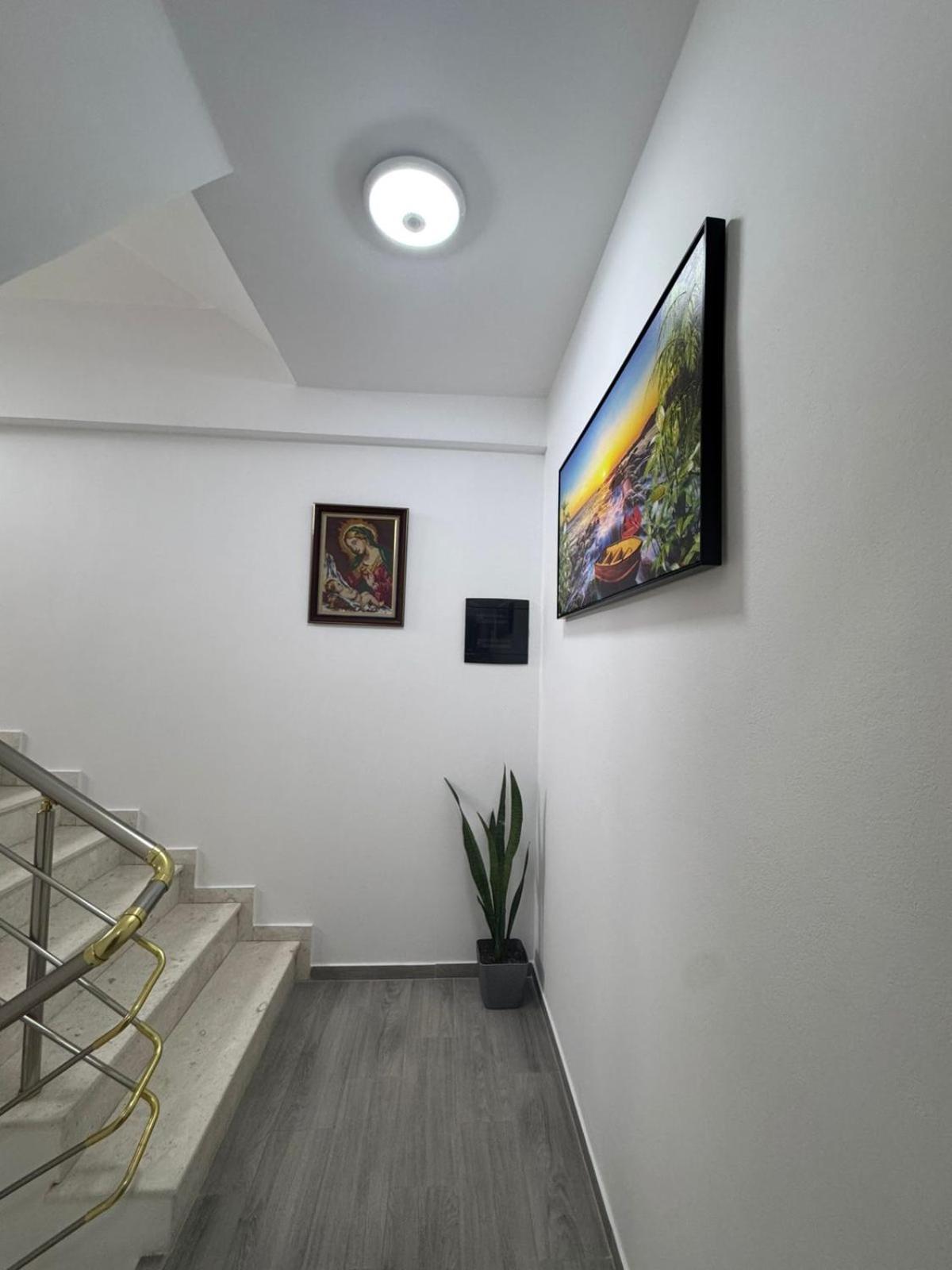 Vila Brilant Vlorë Buitenkant foto